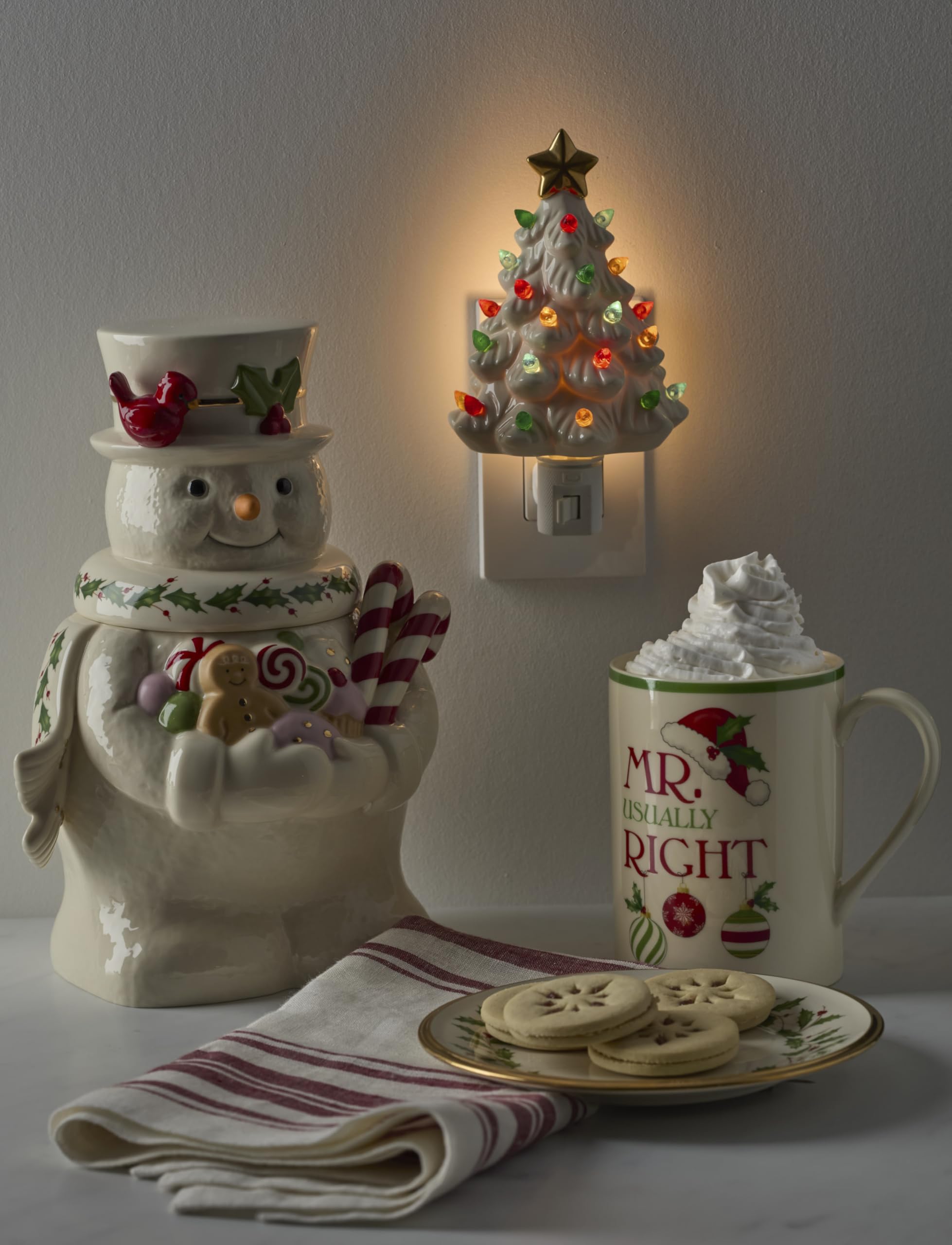 Amazon.com: Lenox 897959 Treasured Traditions Tree Night Light